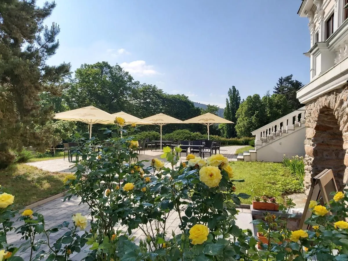 Pension U Golfu Cihelny Karlsbad